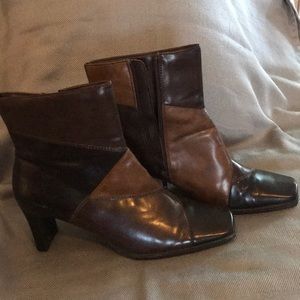Brown side zip short boots